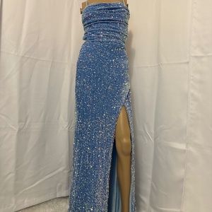 Prom dress, bridesmaids dress, dama dress, formal dress.